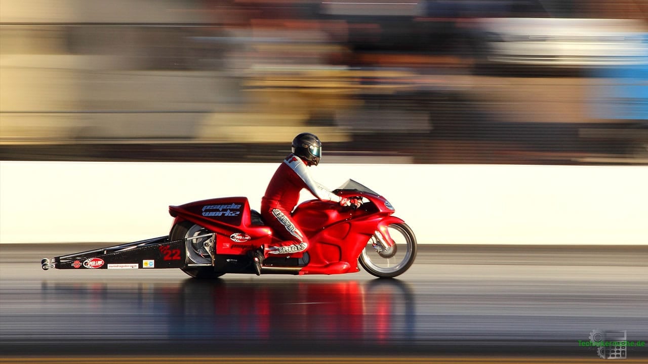 Kraft Ist Masse Mal Beschleunigung Newtonsches Grundgesetz [Videos] [Beispiele] - Einfach 1a!